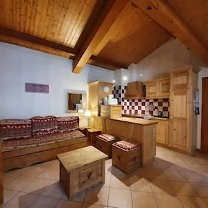 louillon.hotels-rhonealpes.com/