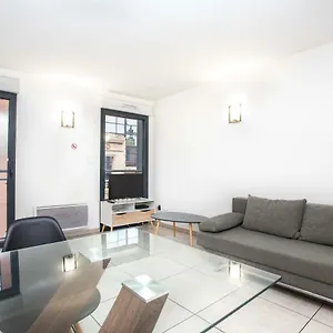 appartement-202-18-rue-matabiau-jeanne-darc-toulouse.midi-pyreneeshotels.com/