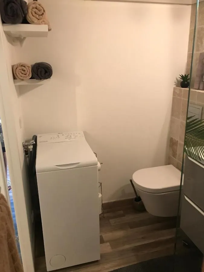 Apartment Studio Au Coeur De Theoule France